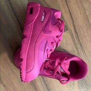 Girls little kids airmax’s